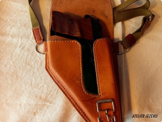 005 skryté nošení.jpg